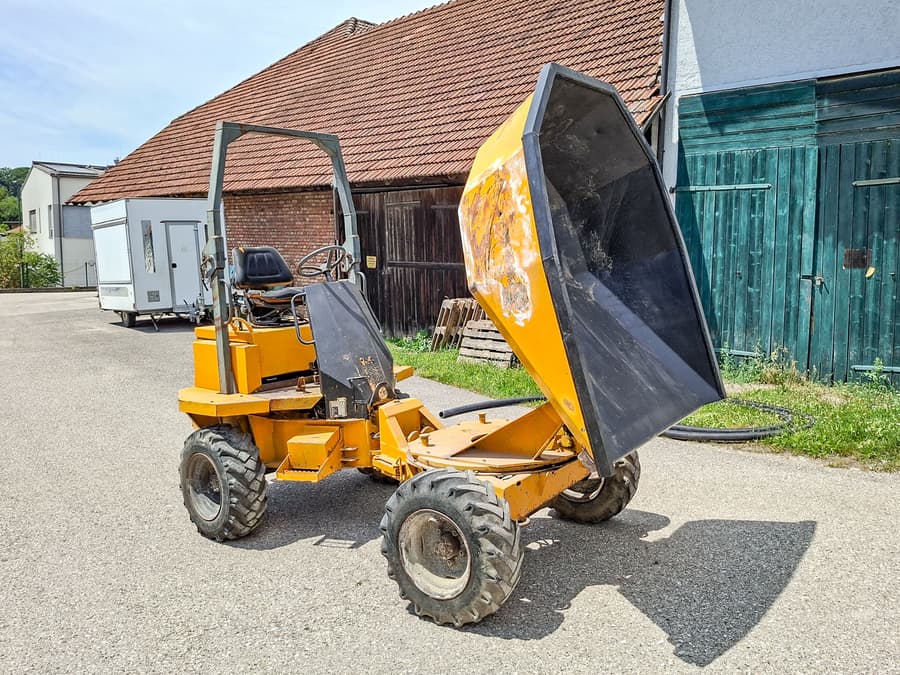 Thwaites Dumper 2t Allrad in Graz mieten