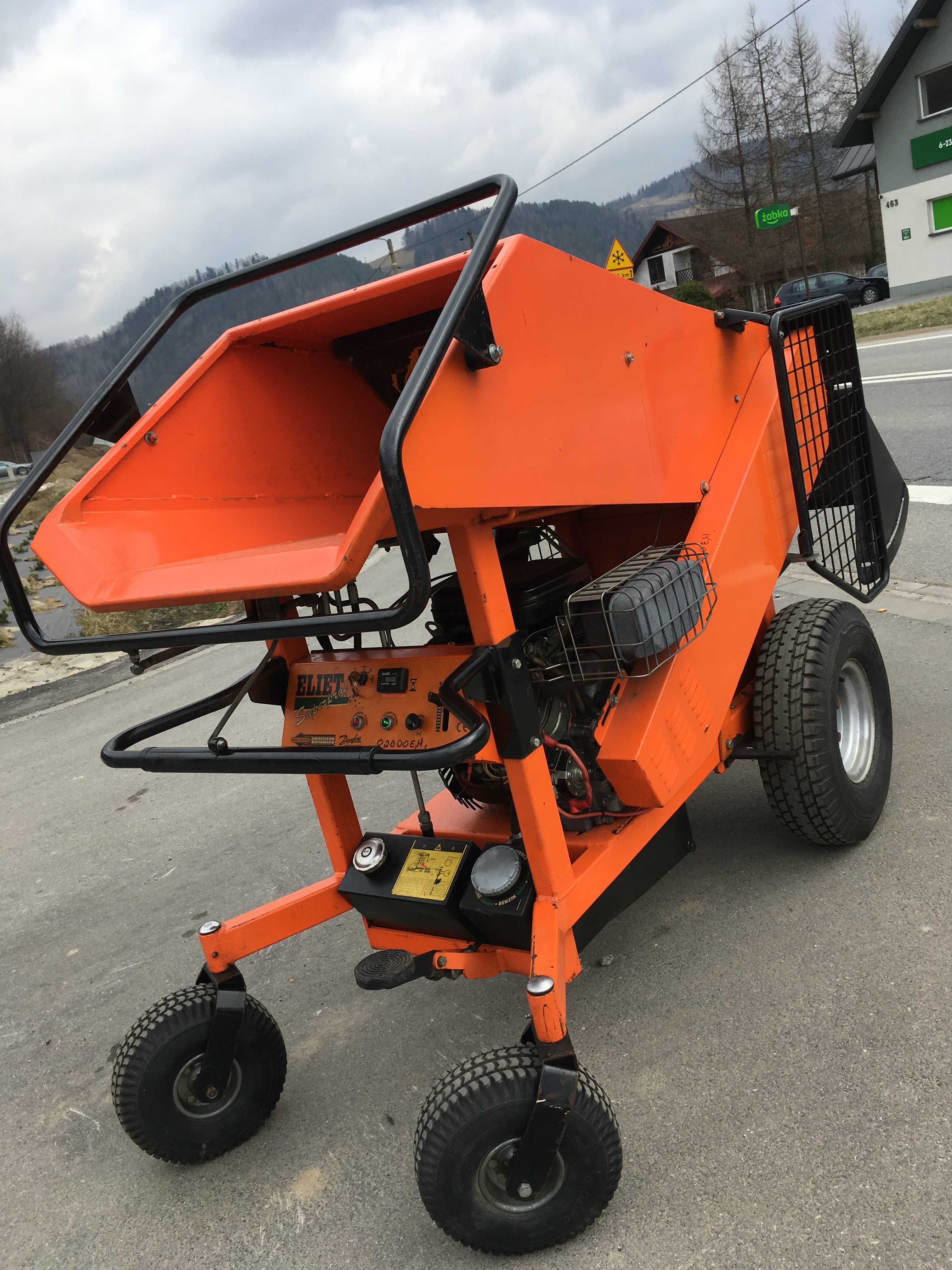 Profi Häcksler Eliet Super Prof 2000 in Gratwein mieten